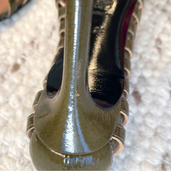 Laurence Dacade Paris Cutout Patent Leather Peep Toe Pumps Olive Green, Size 6 - Picture 6 of 8